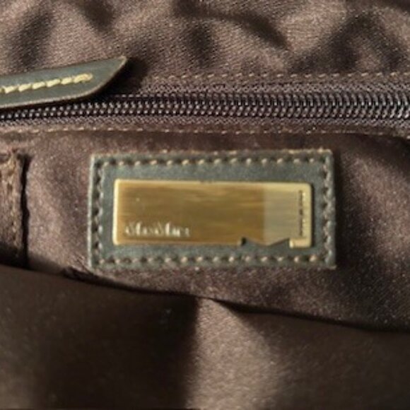 MaxMara Brown Suede Purse with leather shoulder strap - Picture 6 of 6